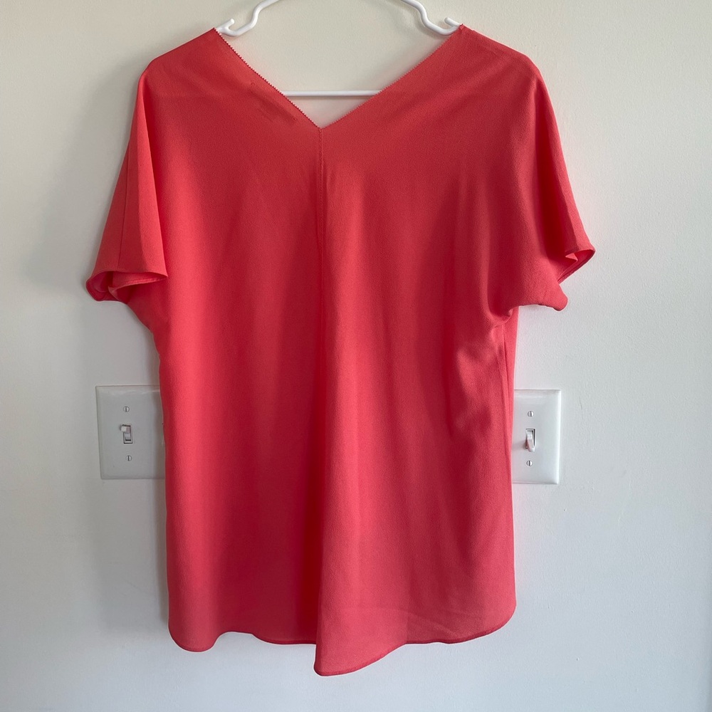 Cute and summery blouse! - Picture 2 of 5